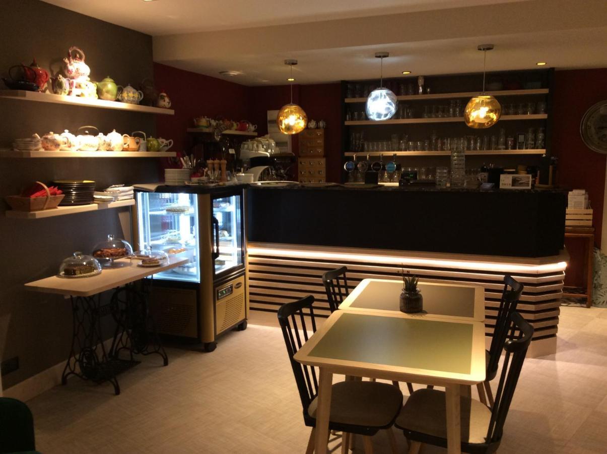 夏奥米耶尔酒店 阿旺桥 外观 照片